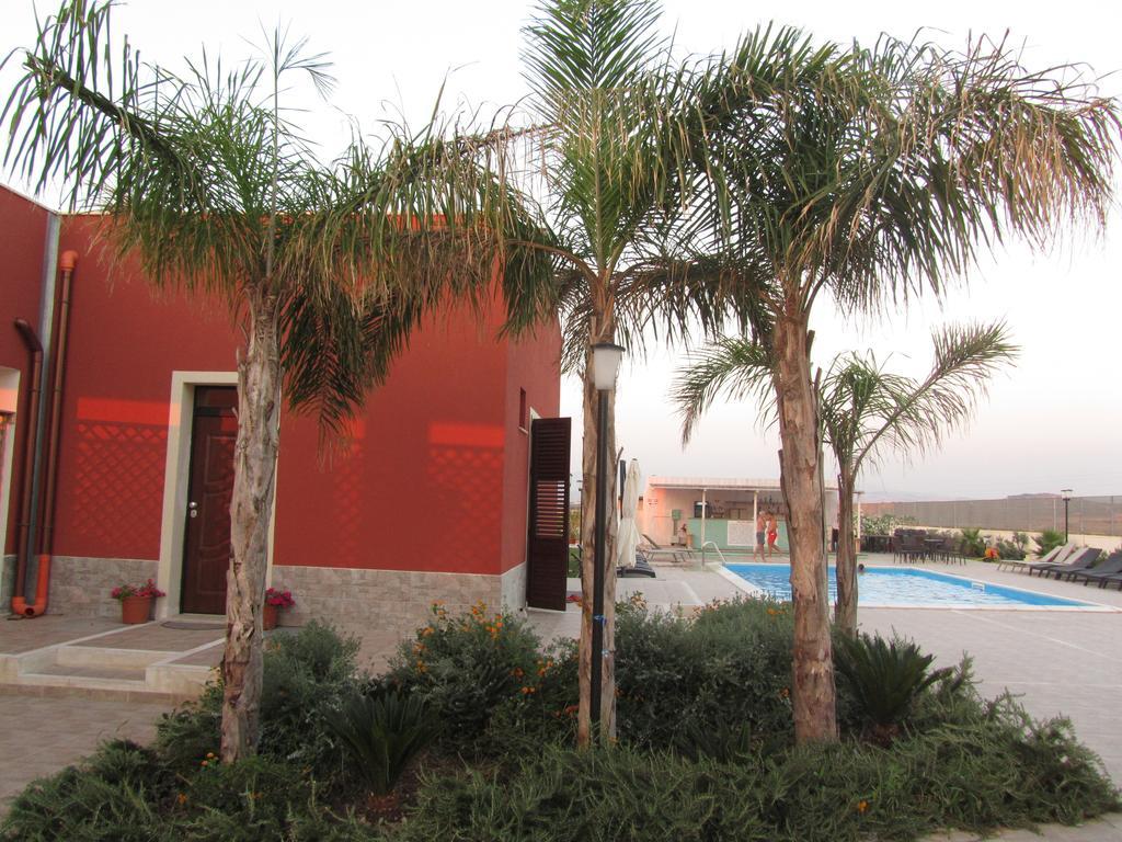 L'Isola Del Sale Bed & Breakfast Trapani Dış mekan fotoğraf